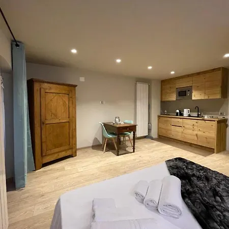 Aeapartmentsaosta 奥斯塔